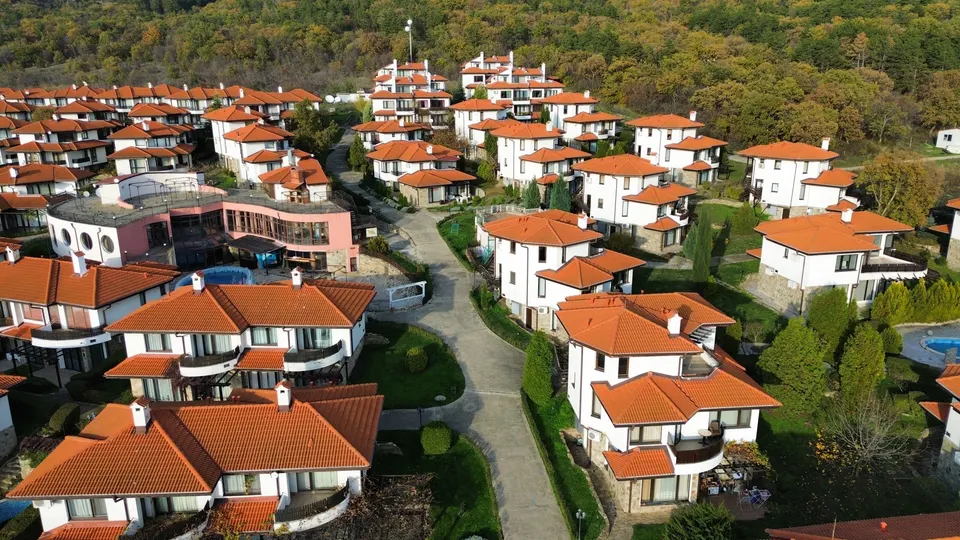 Furnished two-bedroom apartment in BayViewVillas, Kosharitsa