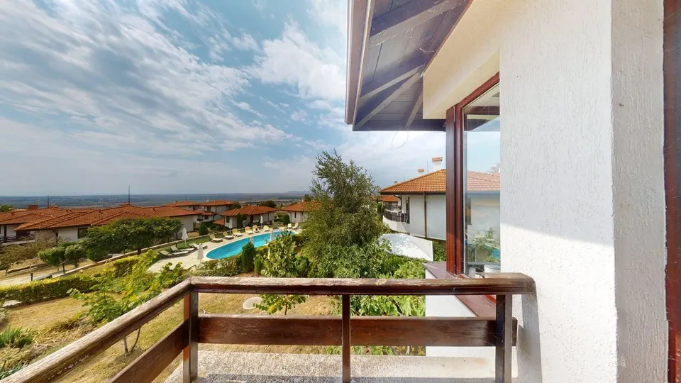 Обзаведен двустаен апартамент в BayViewVillas, Кошарица