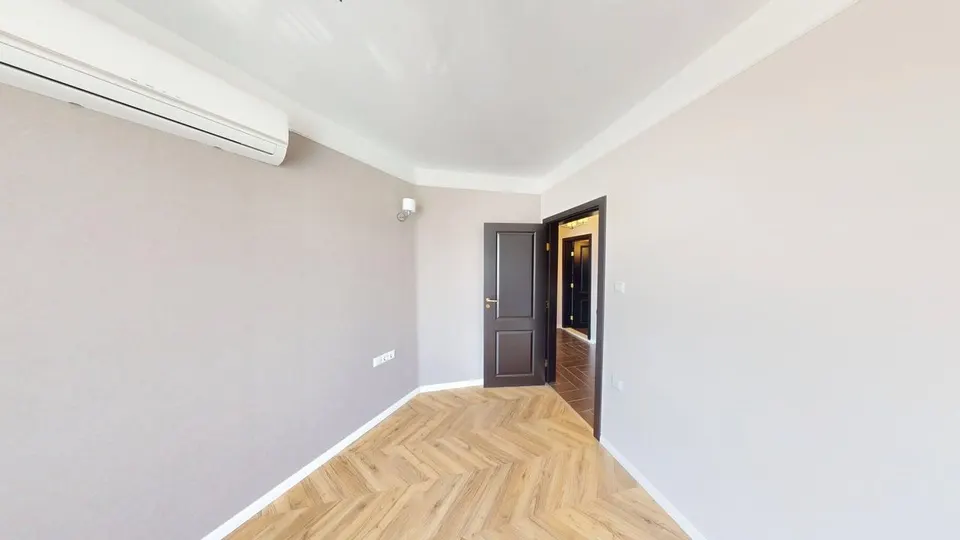 3-Zimmer-Wohnung mit Meerblick in Romance Paris, Sweti Wlas