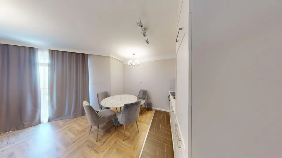 3-Zimmer-Wohnung mit Meerblick in Romance Paris, Sweti Wlas