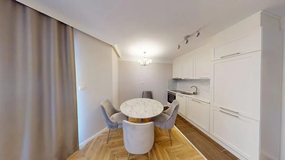 3-Zimmer-Wohnung mit Meerblick in Romance Paris, Sweti Wlas