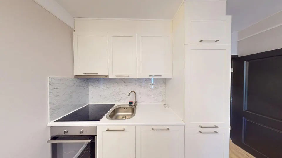 3-Zimmer-Wohnung mit Meerblick in Romance Paris, Sweti Wlas