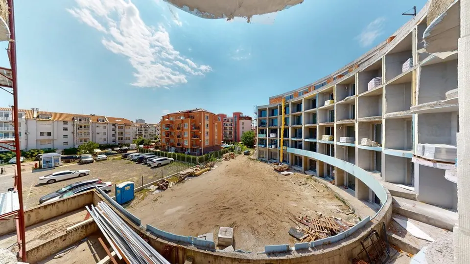 Двустаен апартамент в новия комплекс City Residence, Слънчев бряг
