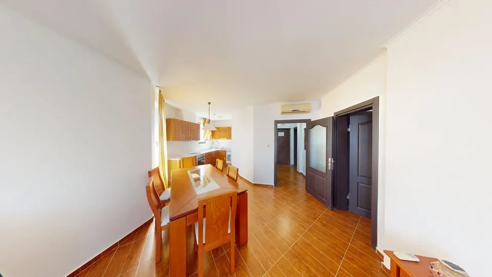 Обзаведен тристаен апартамент в BayViewVillas, Кошарица