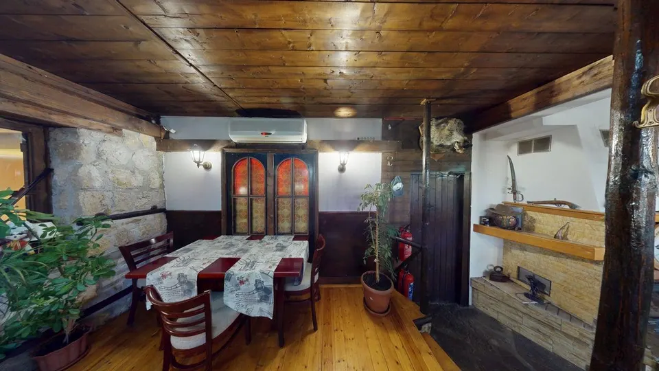 Hotel with restaurant and spa in Kosharitsa