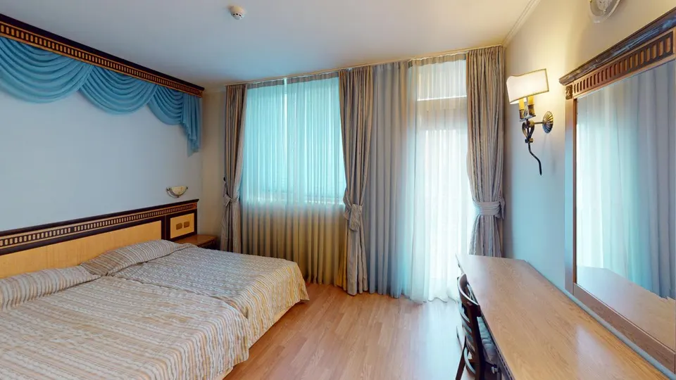 One-bedroom apartment in the Atrium Beach complex, Elenite