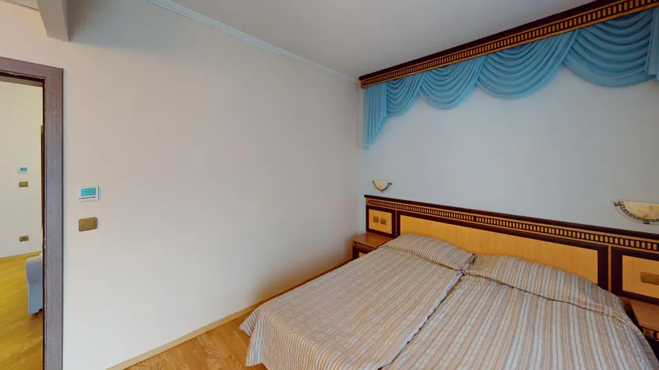 One-bedroom apartment in the Atrium Beach complex, Elenite