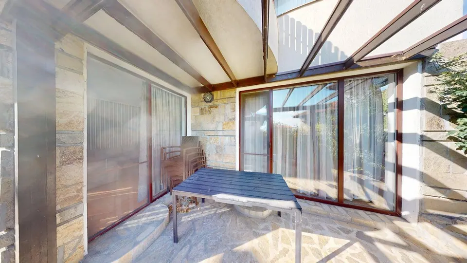 Möblierte 3-Zimmer-Wohnung in BayViewVillas, Kosharitsa