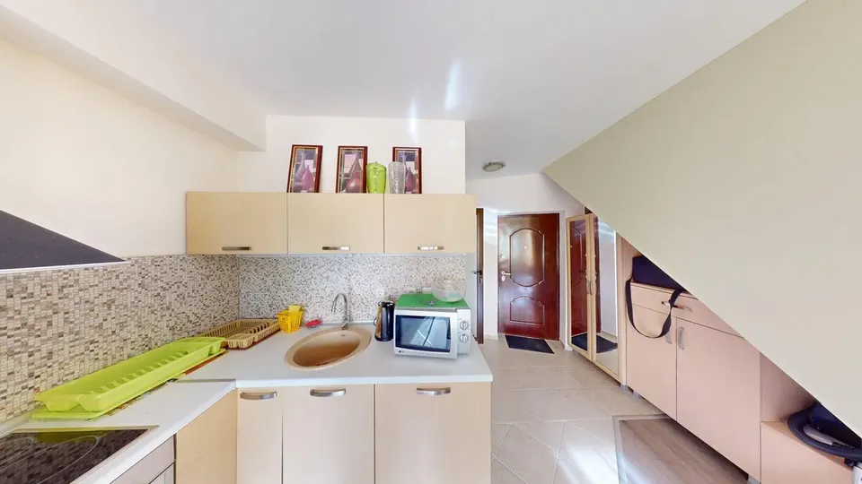 Двустаен апартамент в комплекс Amber Beach, Слънчев бряг