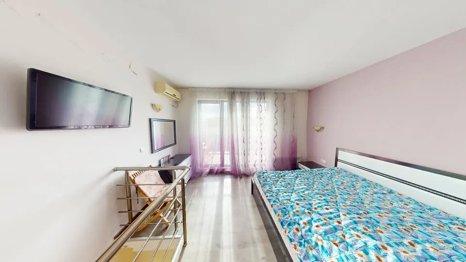 Двустаен апартамент в комплекс Amber Beach, Слънчев бряг