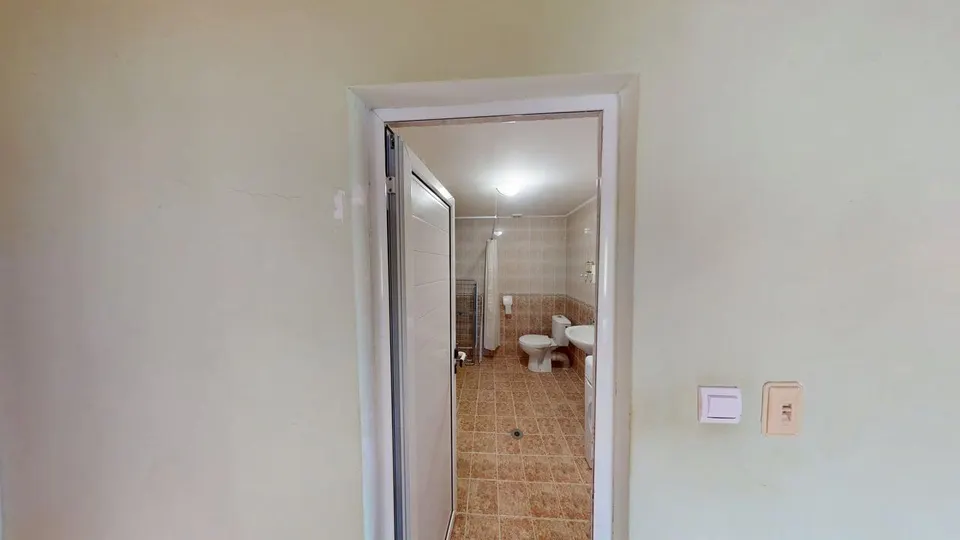 Furnished two-storey house in a gated complex, Poroy