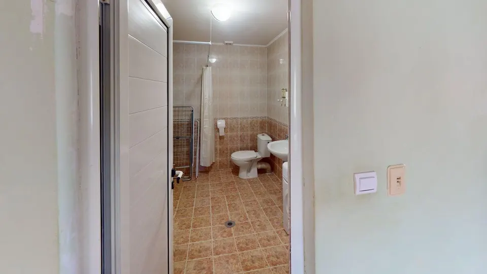 Furnished two-storey house in a gated complex, Poroy
