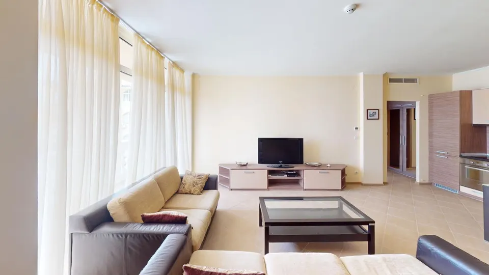 Two-bedroom apartment in the Atrium Beach complex, Elenite