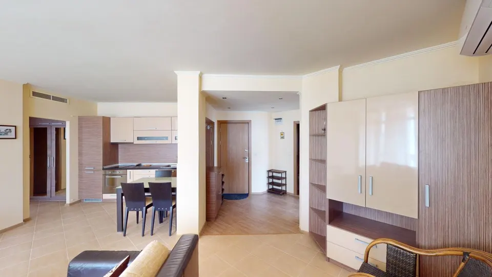 Two-bedroom apartment in the Atrium Beach complex, Elenite
