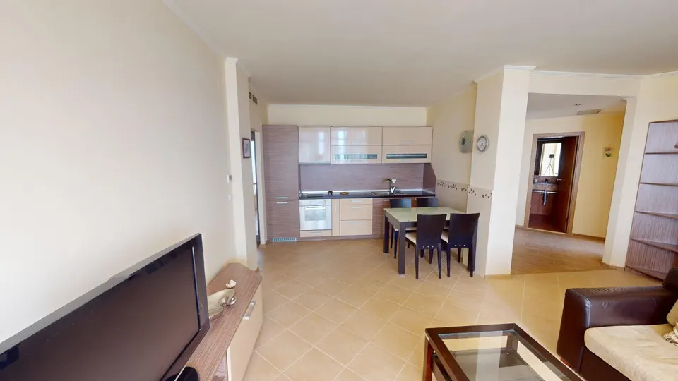 Two-bedroom apartment in the Atrium Beach complex, Elenite