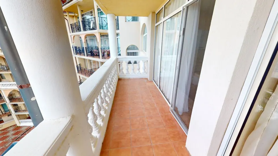 Two-bedroom apartment in the Atrium Beach complex, Elenite