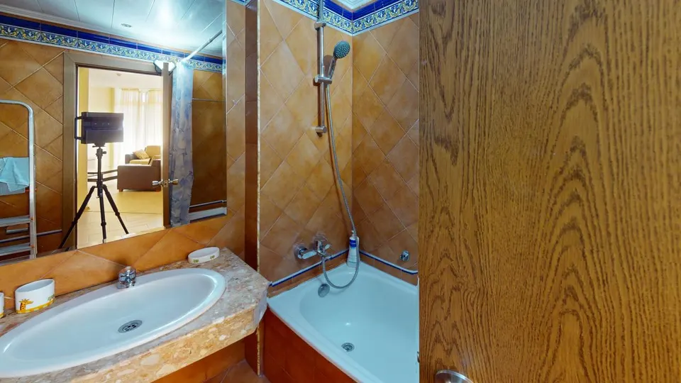 Two-bedroom apartment in the Atrium Beach complex, Elenite