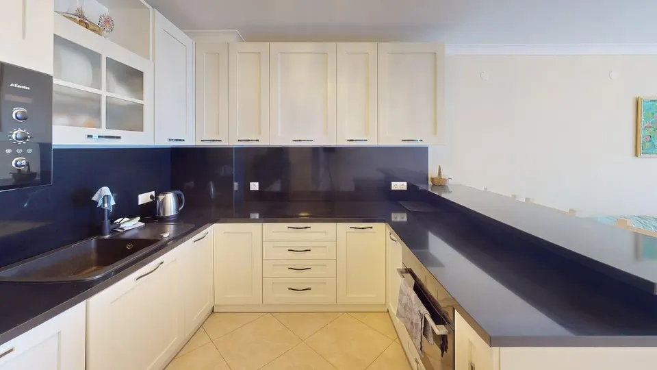 3-Zimmer-Wohnung mit Meerblick in Arena 1, Sweti Wlas