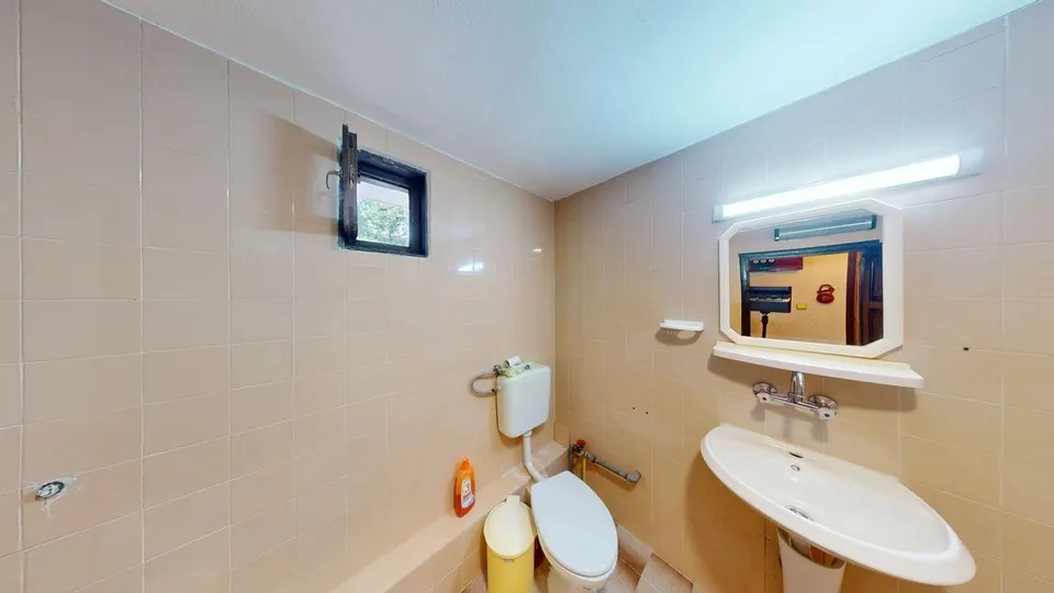 Two-storey house with a plot in Cholakova Cheshma, Kosharitsa