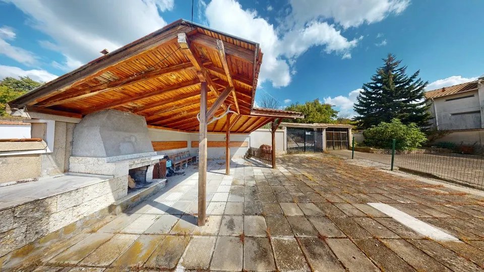 Two-storey house with a plot in Cholakova Cheshma, Kosharitsa