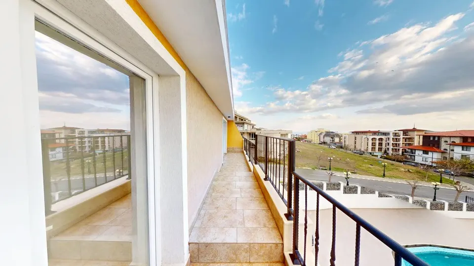 2-Zimmer-Wohnung mit Meerblick in Grand Villa, Sweti Wlas