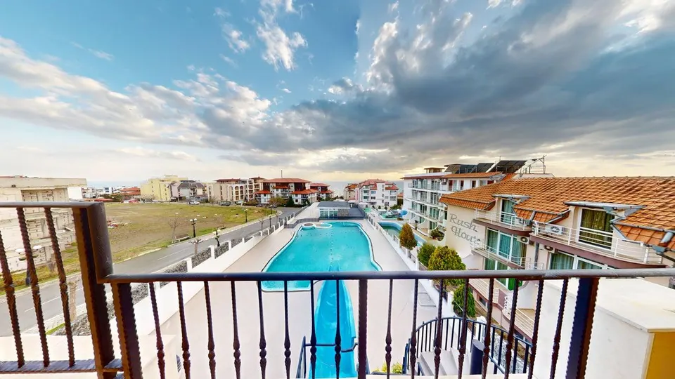 2-Zimmer-Wohnung mit Meerblick in Grand Villa, Sweti Wlas