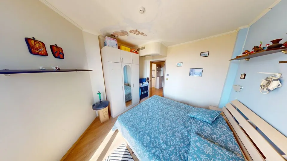 One-bedroom apartment in the Atrium Beach complex, Elenite