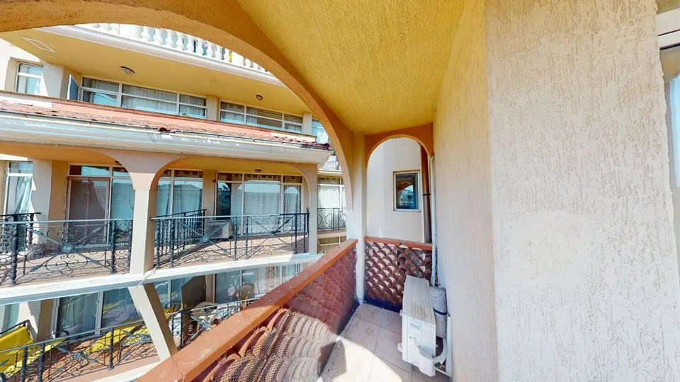 One-bedroom apartment in the Atrium Beach complex, Elenite
