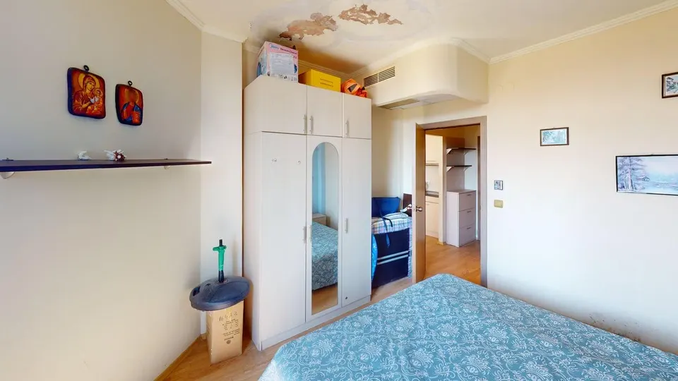 One-bedroom apartment in the Atrium Beach complex, Elenite